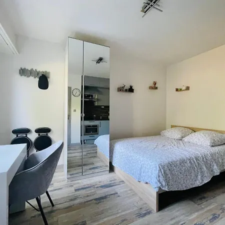 Modern - Wifi, Parking, Near Basel & Airport - Portable Ac, Dishwasher, Washing Machine