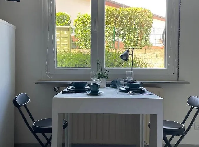 Dnn Stylish - Wifi, Parking, Near Basel & Airport - Portable Ac, Dishwasher, Washing Machine *