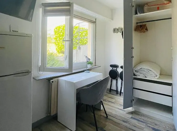 Dnn Stylish - Wifi, Parking, Near Basel & Airport - Portable Ac, Dishwasher, Washing Machine Appartement *